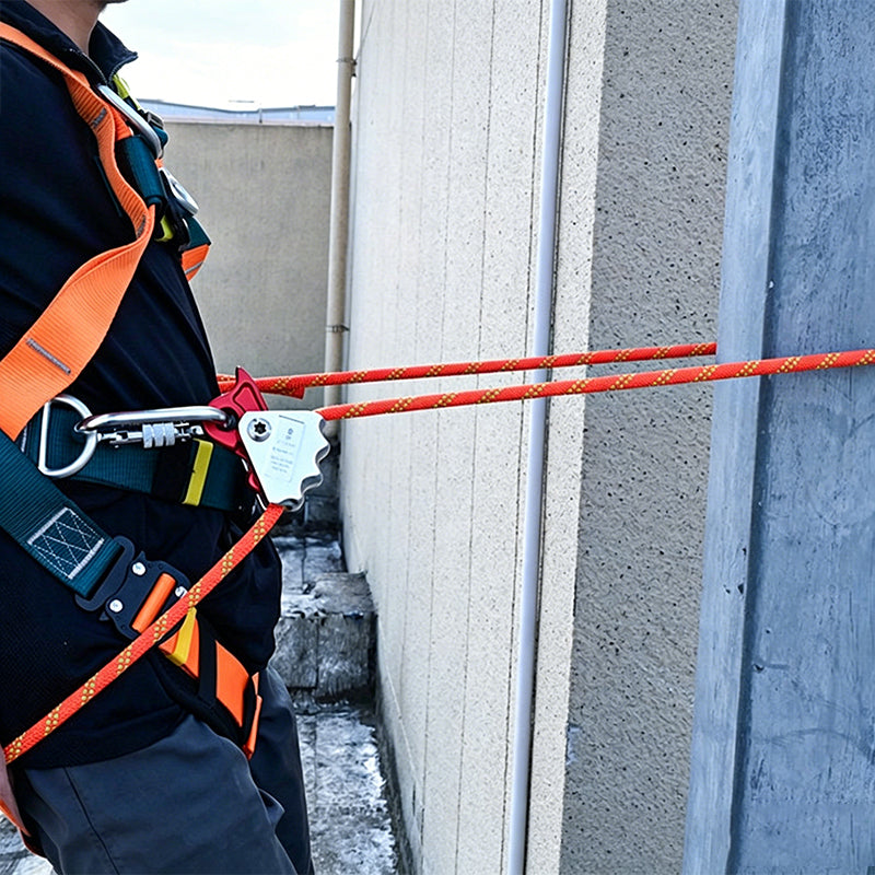 Auto Lock Carabiner & Rope Grab – High Altitude Fall Protection Safety Hook